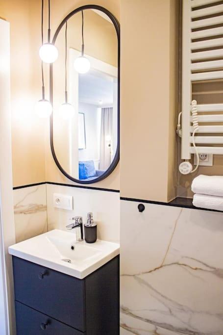 Central Apartment With Balcony And Views, Old Town, Metro 바르샤바 외부 사진